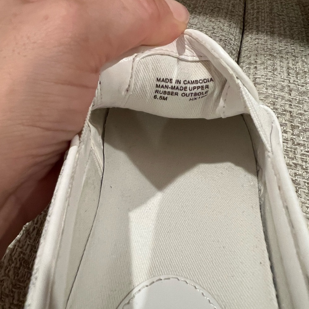 Michael Kors White Logo Slip-Ons and Wristlet - Picture 6 of 13